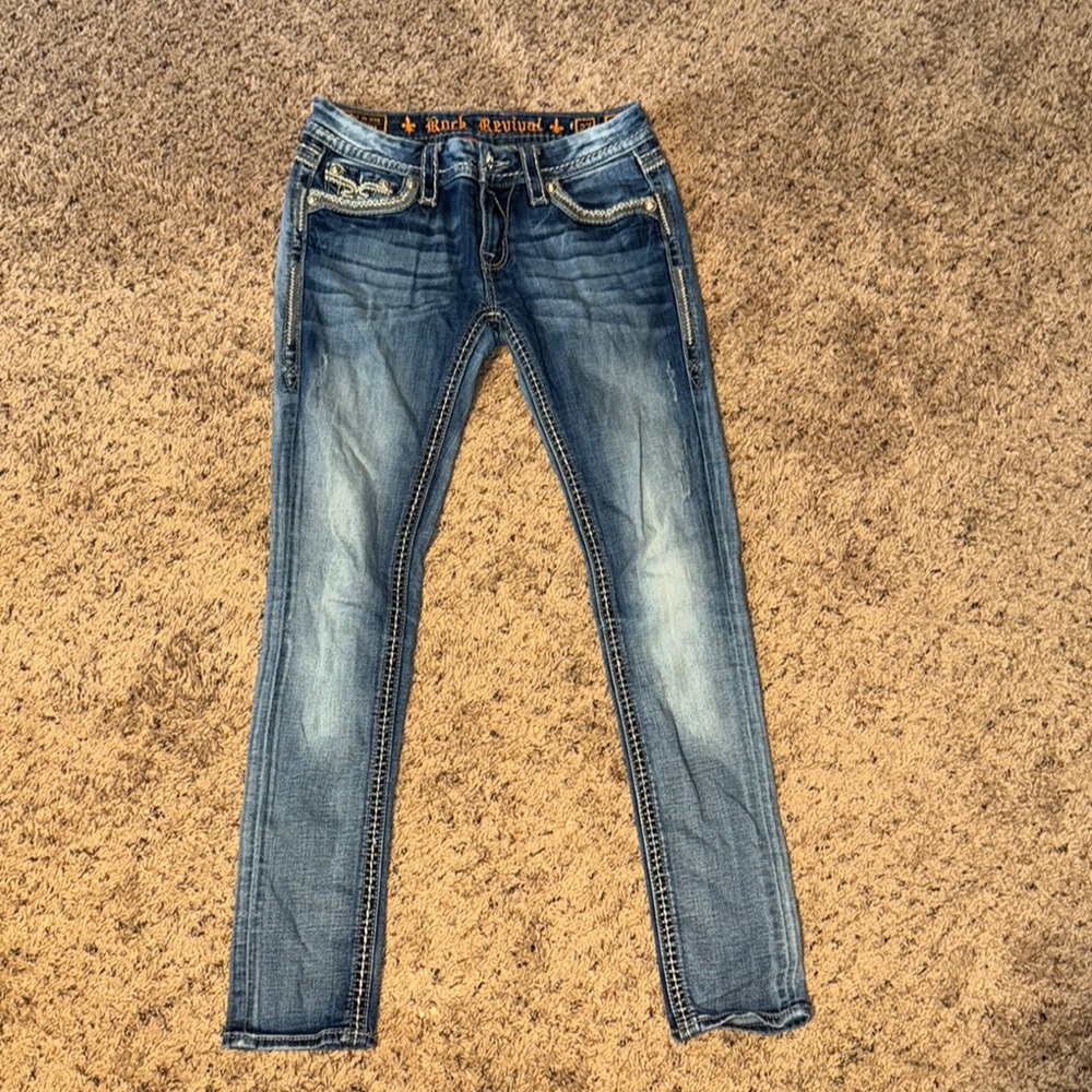 Women's rock revivals 27